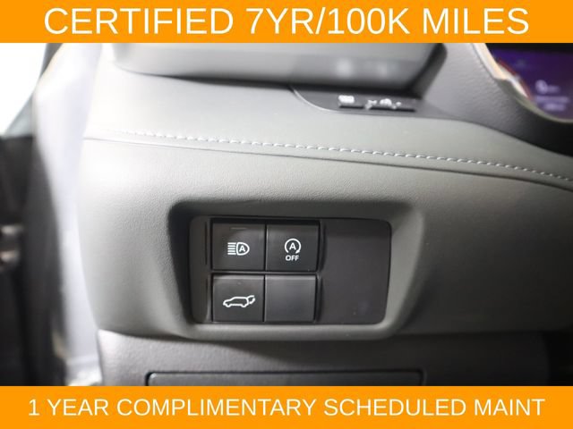 Used 2024 Toyota Highlander XLE FWD image 35