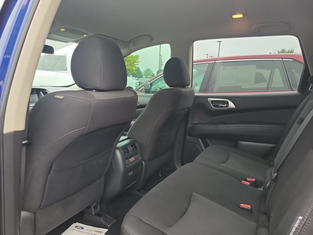 Used 2019 Nissan Pathfinder S AWD/4WD image 29