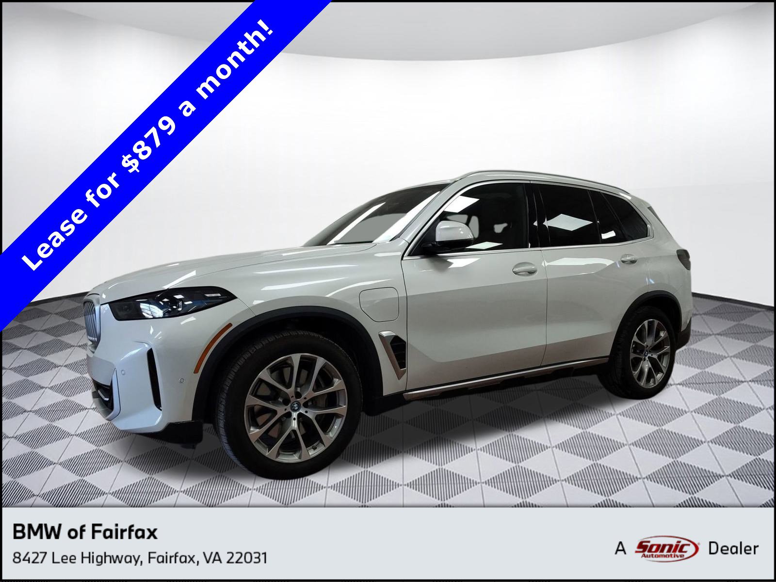 Used 2025 BMW X5 xDrive50e image 1