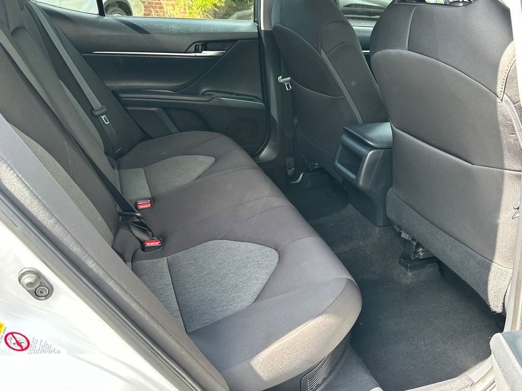 Used 2018 Toyota Camry LE w/ Audio Package FWD image 10