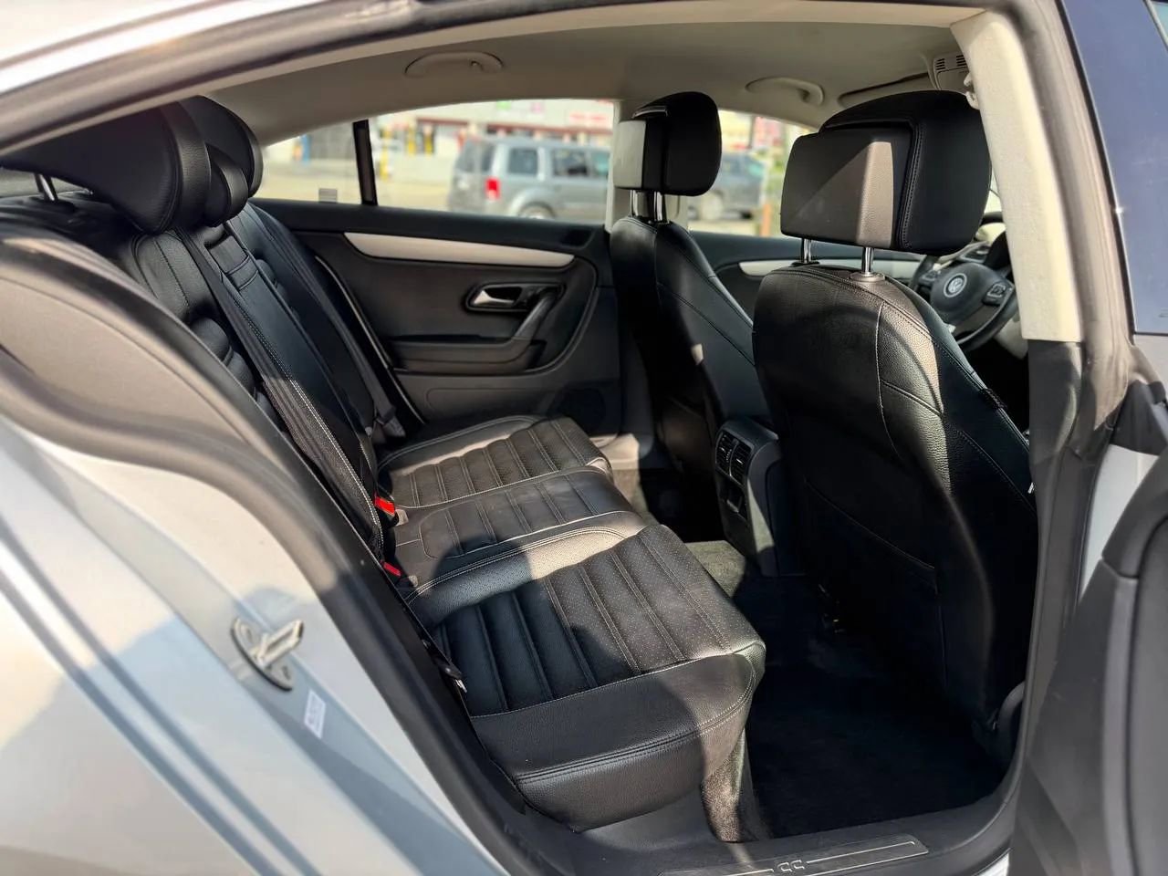 Used 2013 Volkswagen CC Sport image 24