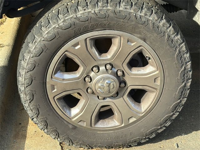 Used 2016 RAM 3500 Laramie Longhorn image 11