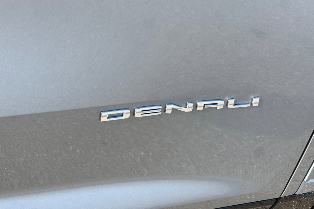 New 2026 GMC Acadia Denali w/ Super Cruise Package image 23