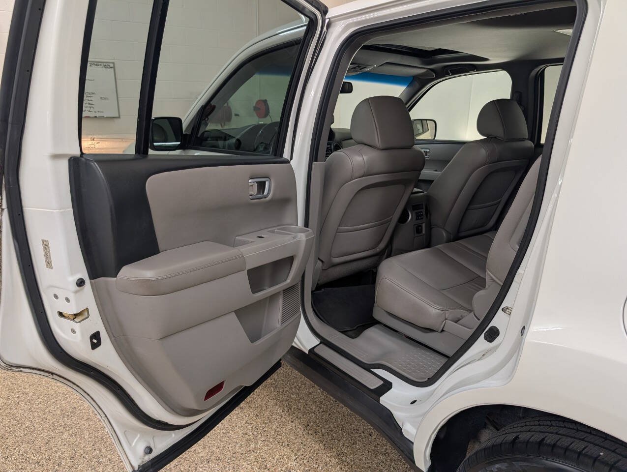 Used 2012 Honda Pilot EX-L image 16