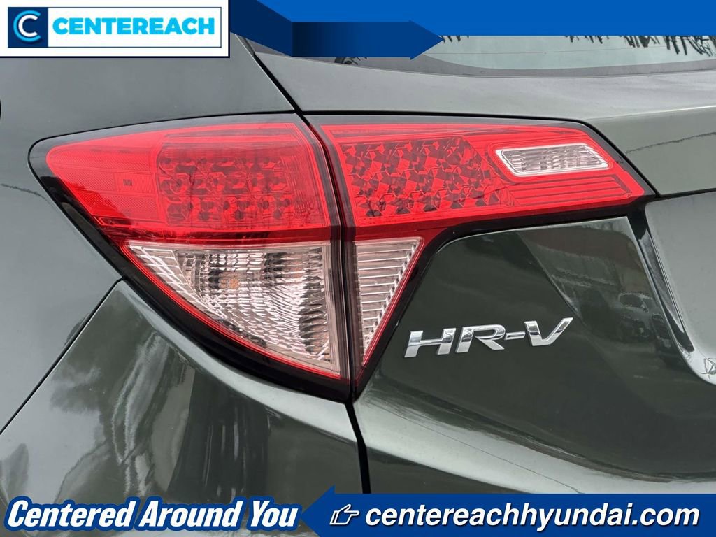 Used 2018 Honda HR-V LX image 8