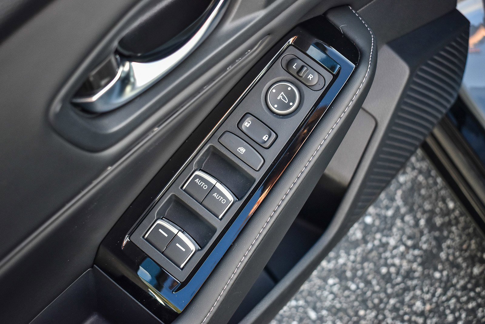 Used 2023 Honda Accord Touring image 19