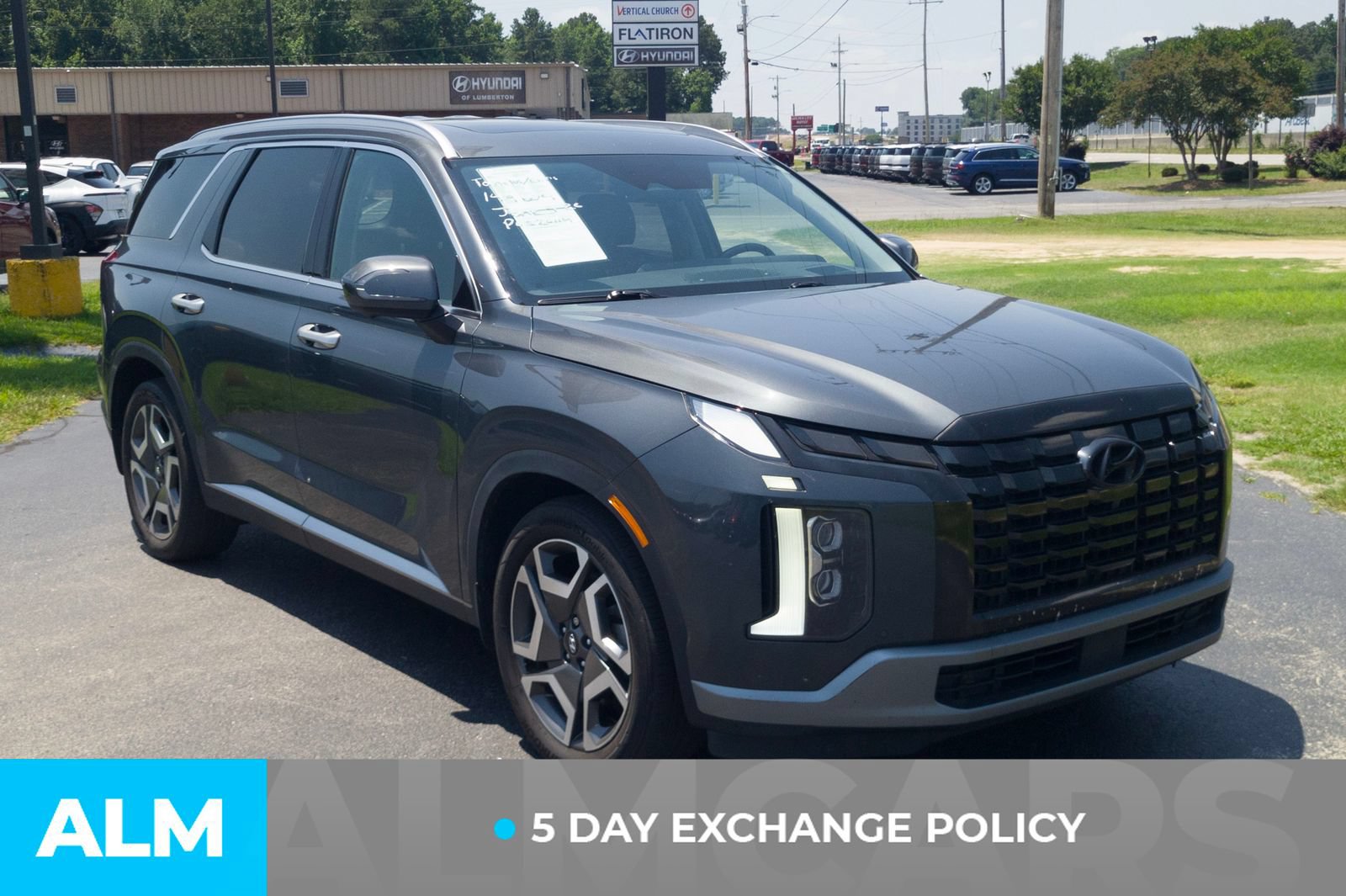 Used 2023 Hyundai Palisade Limited AWD/4WD image 4