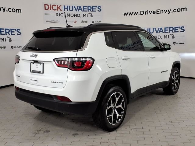 Used 2025 Jeep Compass Limited image 4