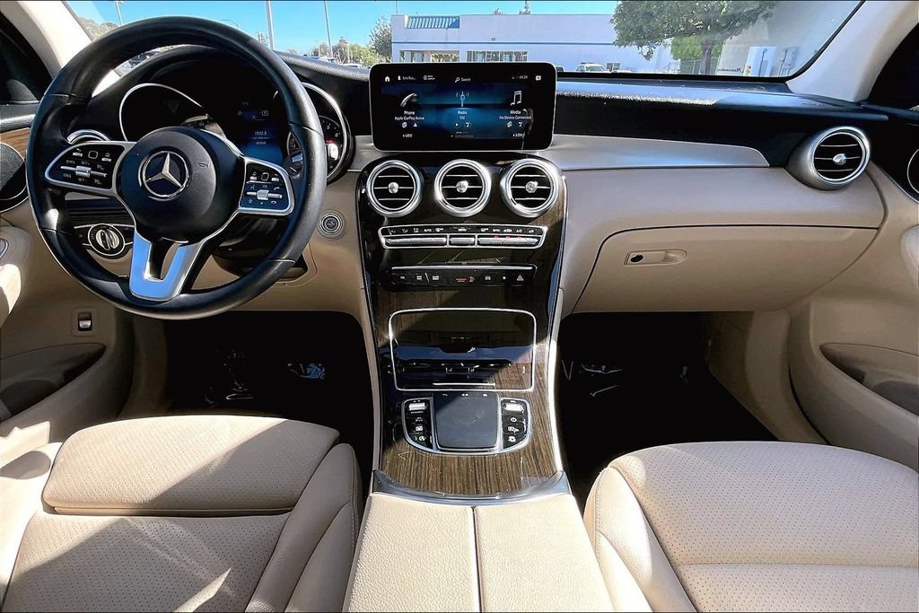 Used 2021 Mercedes-Benz GLC 300 image 7