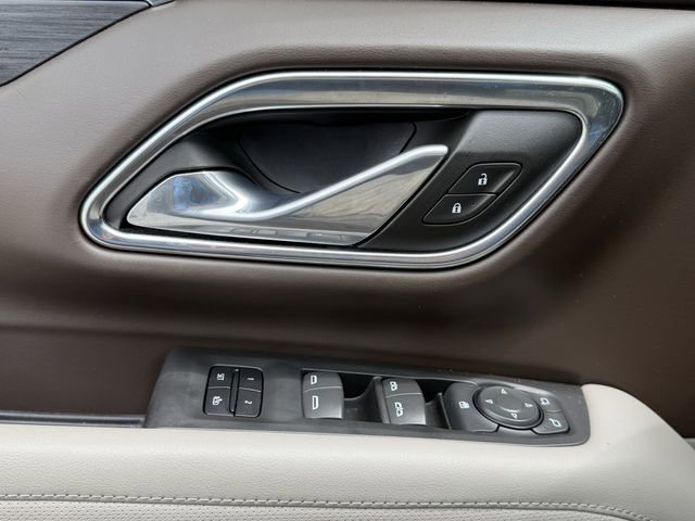 Used 2024 GMC Yukon SLT AWD/4WD image 26