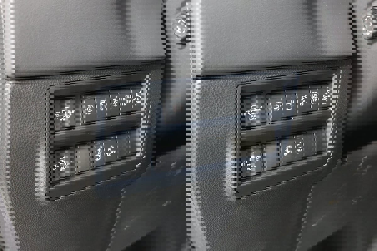 Used 2025 Toyota Sequoia Platinum image 26