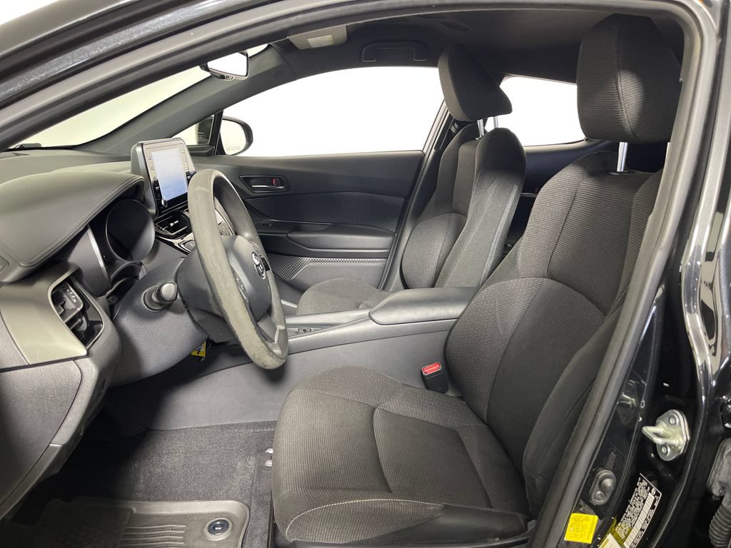 Used 2019 Toyota C-HR LE FWD image 12