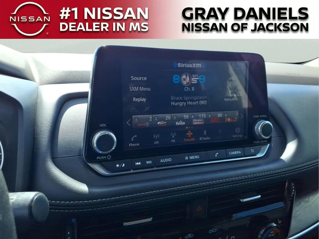 Used 2021 Nissan Rogue SL FWD image 17