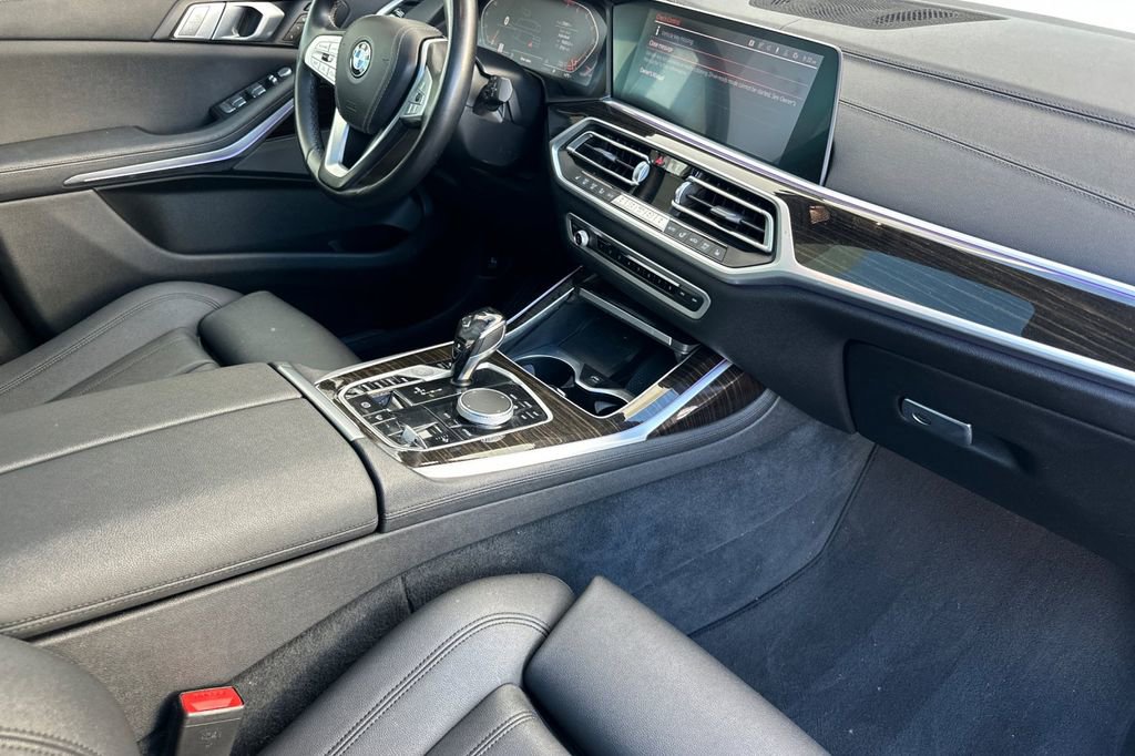 Used 2020 BMW X7 xDrive40i w/ Parking Assistance Package image 18