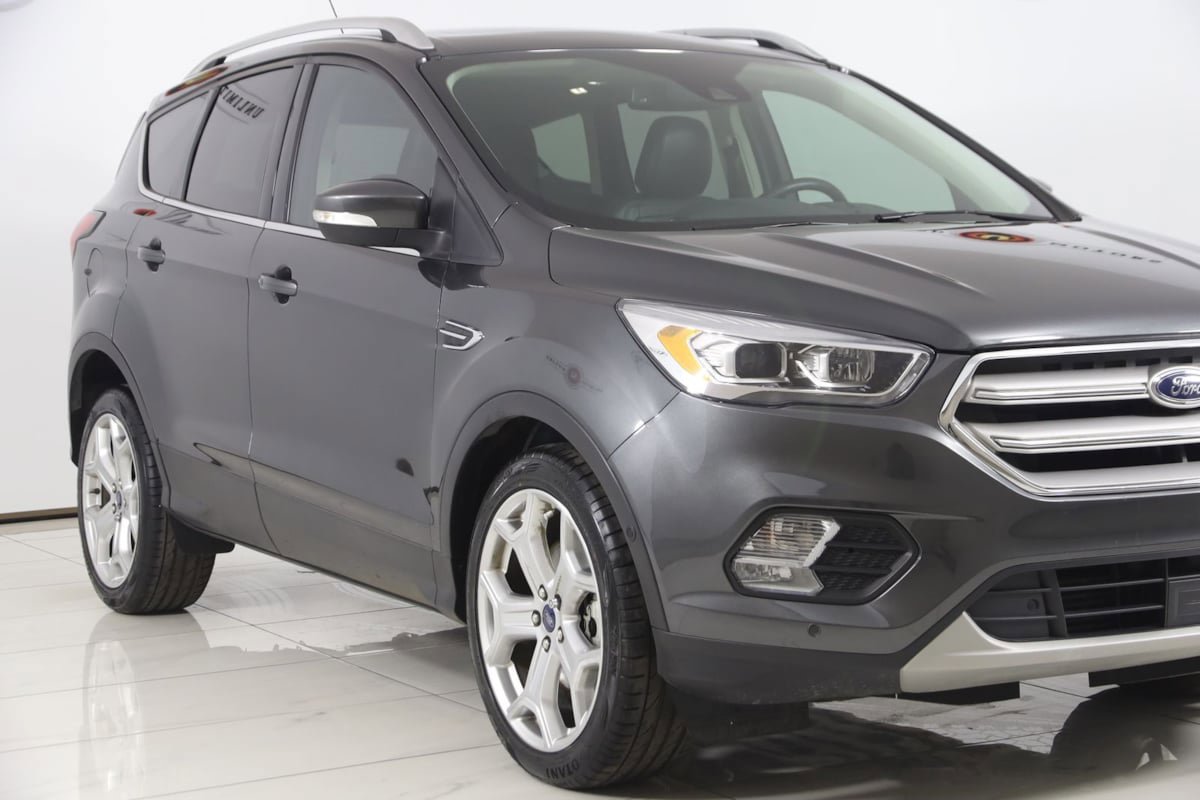 Used 2019 Ford Escape Titanium FWD image 40