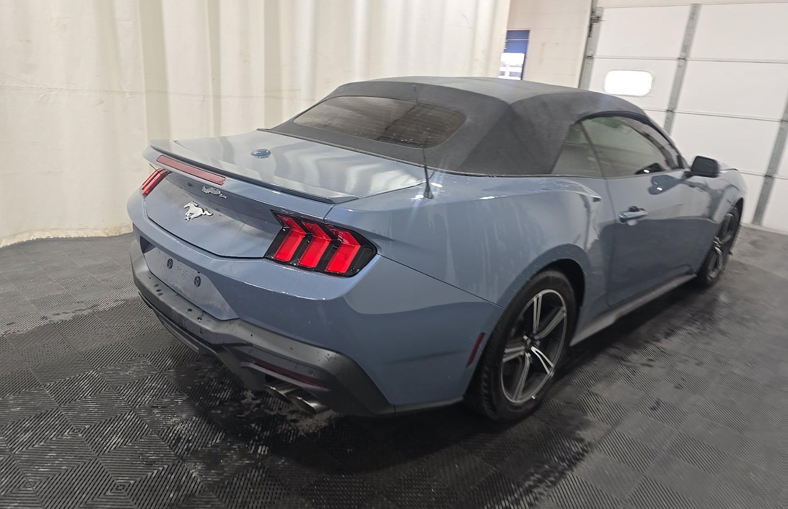 Used 2025 Ford Mustang Premium RWD image 4