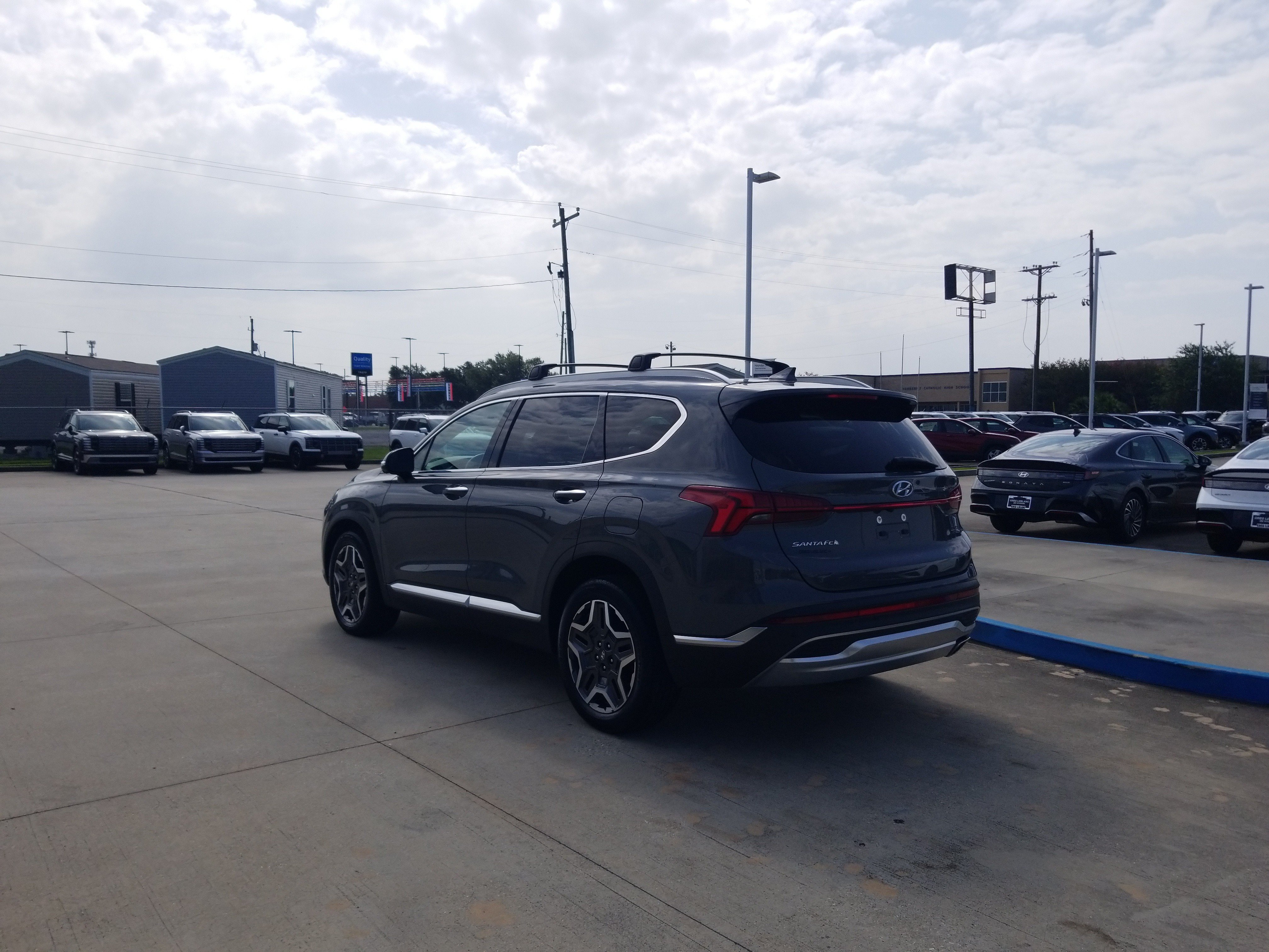 Used 2021 Hyundai Santa Fe Limited FWD image 5