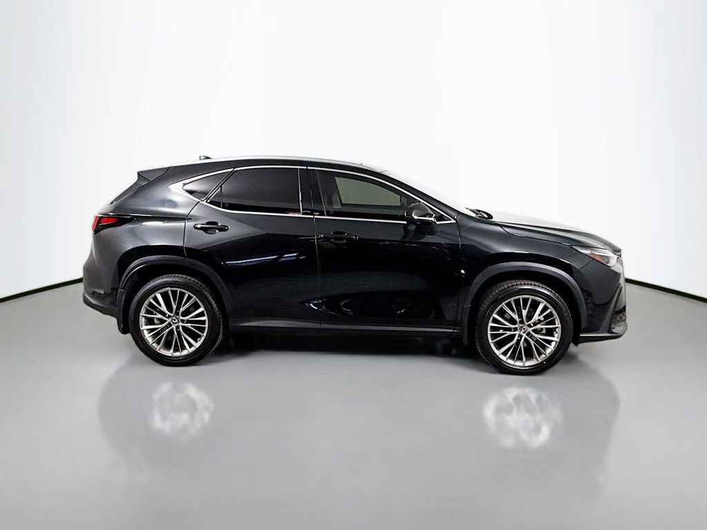 Used 2022 Lexus NX 350h AWD image 4