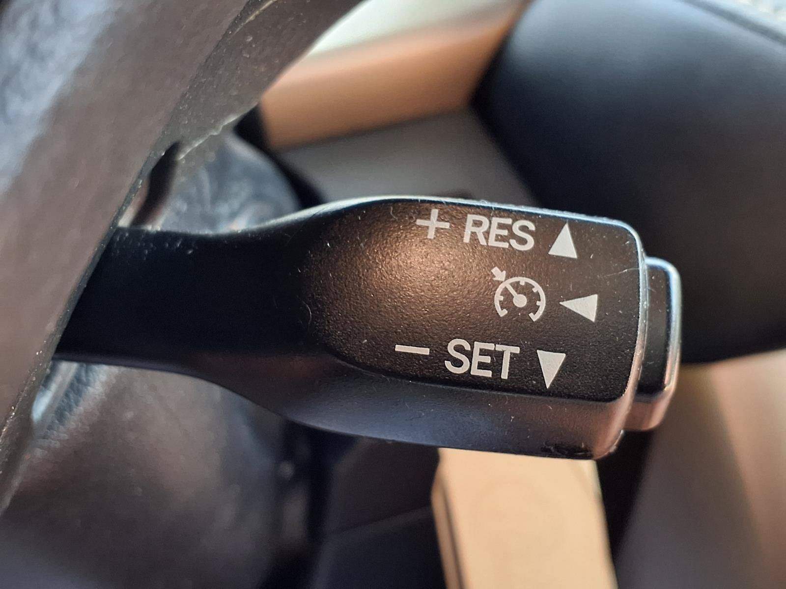 Used 2013 Toyota RAV4 XLE AWD/4WD image 31