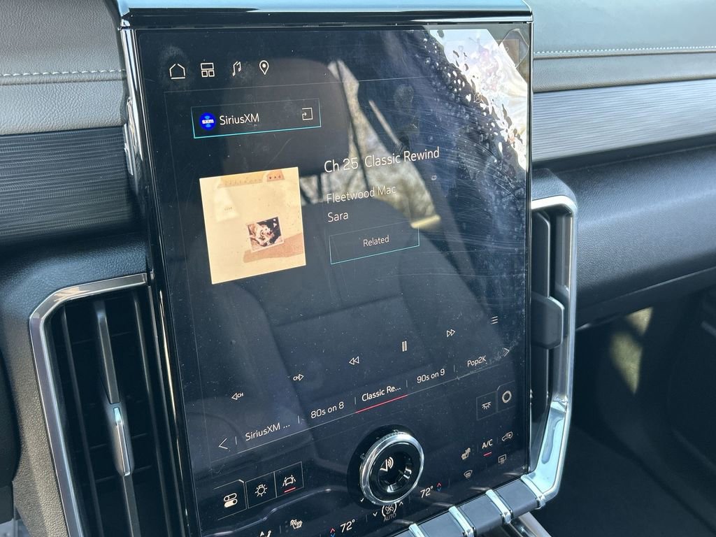 New 2025 GMC Acadia Elevation image 13