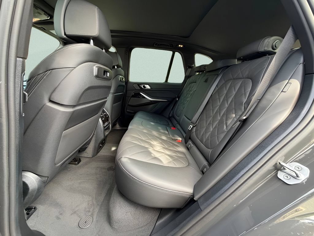 New 2026 BMW X5 sDrive40i w/ M Sport Package RWD image 21