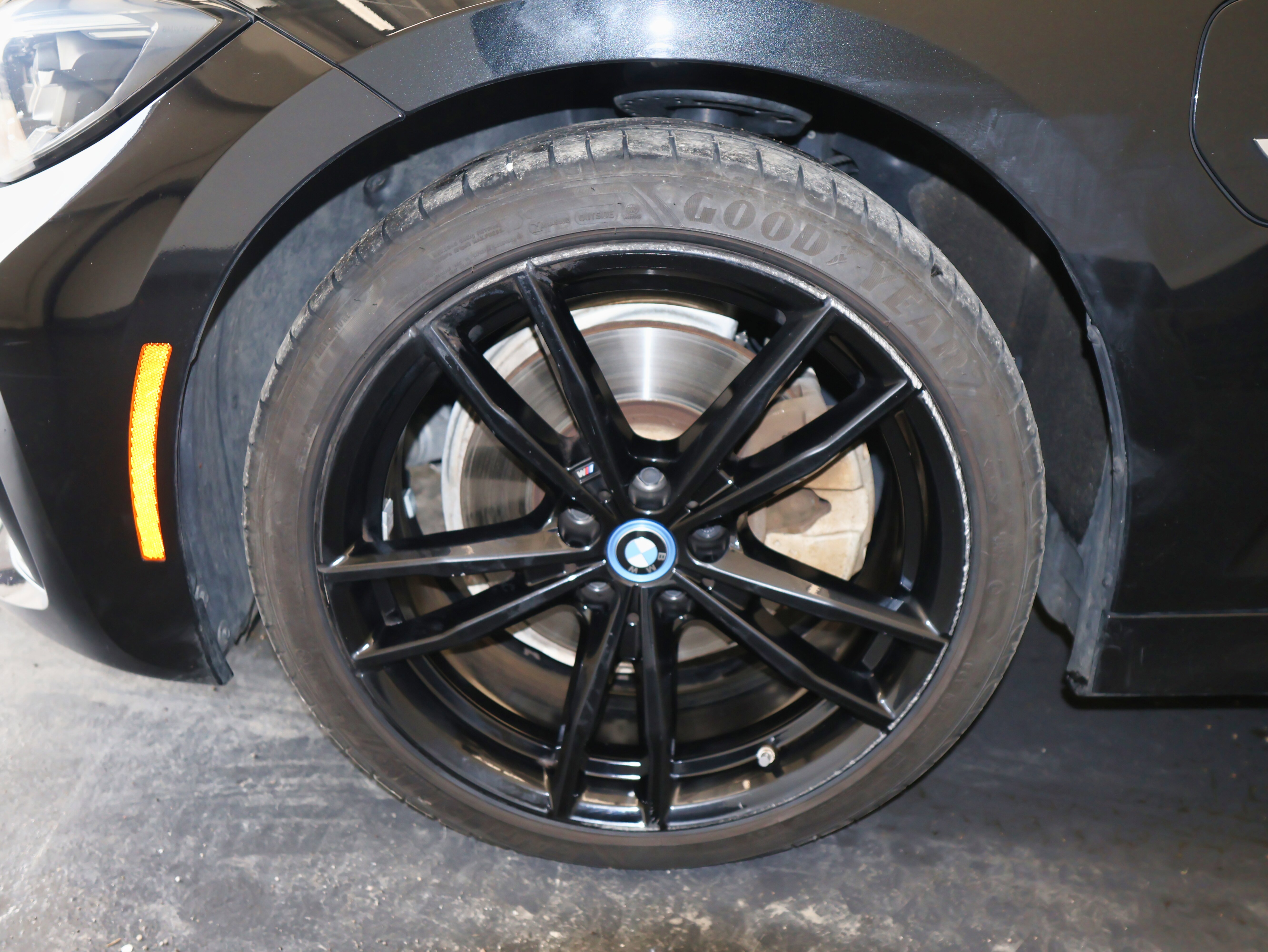 Used 2022 BMW 330e xDrive w/ M Sport Package image 43