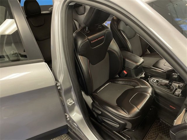 Used 2022 Jeep Cherokee Trailhawk image 24
