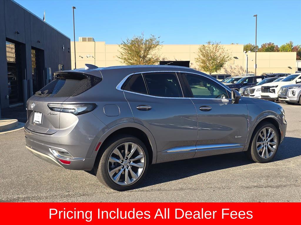 Used 2022 Buick Envision Avenir w/ Premium Seat Package FWD image 3