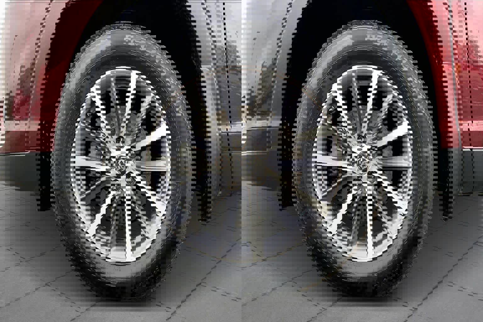 Used 2019 Toyota Highlander XLE image 10