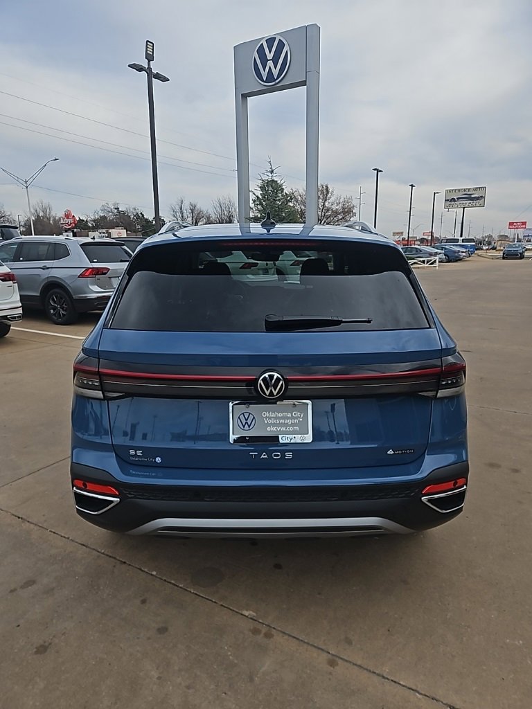 New 2026 Volkswagen Taos SE image 6
