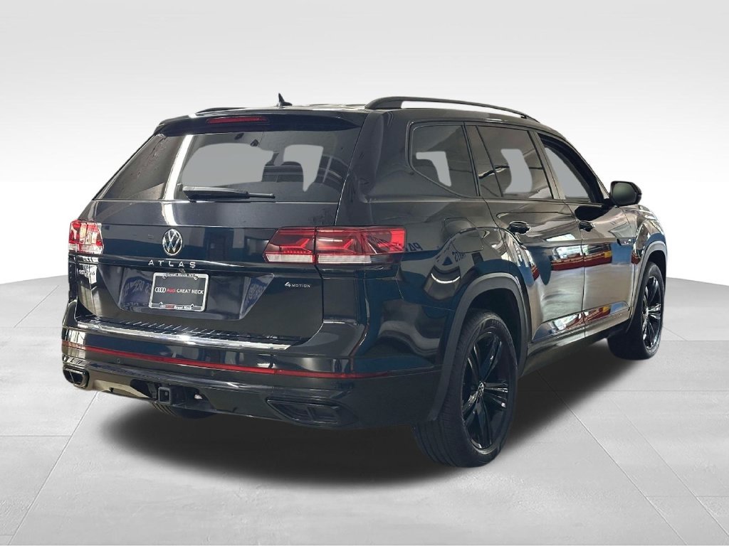 Used 2023 Volkswagen Atlas SEL R-Line AWD/4WD image 9
