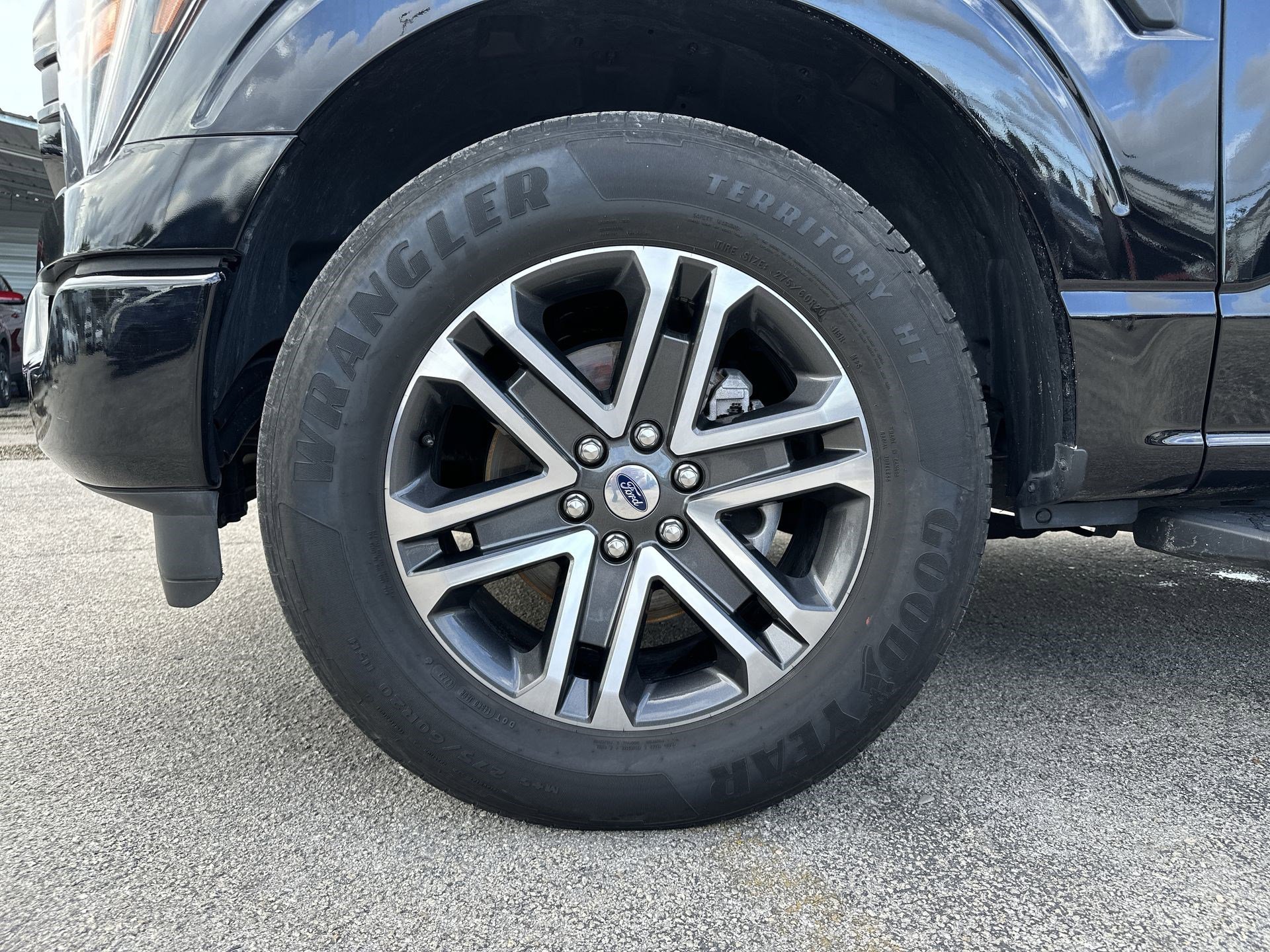 Used 2023 Ford F150 XL w/ STX Appearance Package RWD image 18