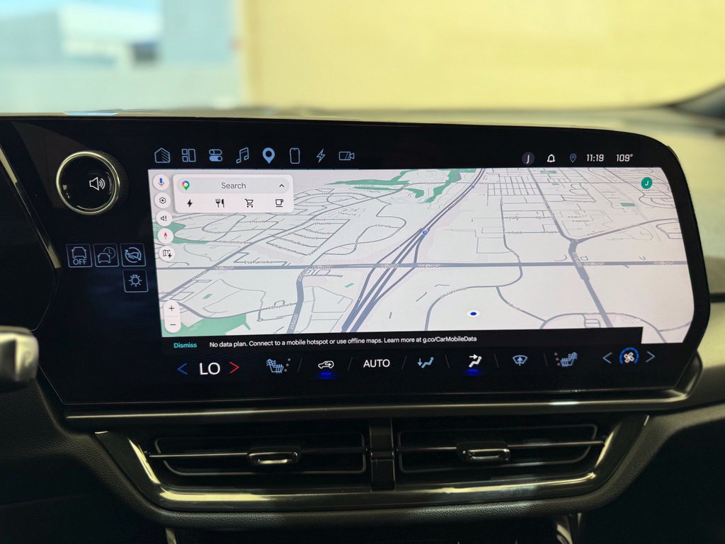 Used 2024 Chevrolet Equinox EV RS FWD image 37
