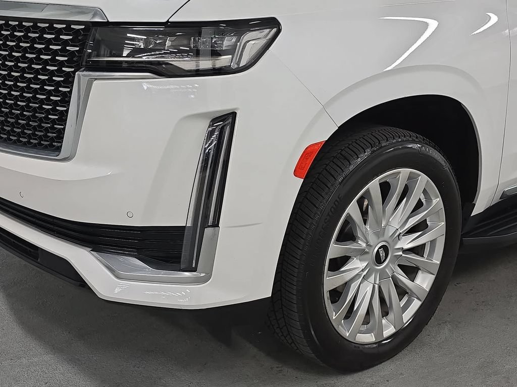 Used 2023 Cadillac Escalade ESV Luxury AWD/4WD image 11