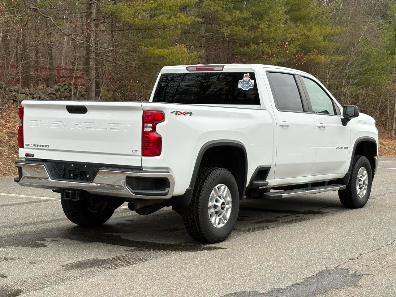 Used 2023 Chevrolet Silverado 2500 LT w/ Convenience Package image 3