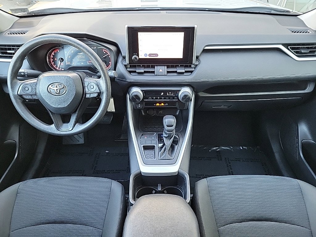 Used 2023 Toyota RAV4 LE FWD image 18