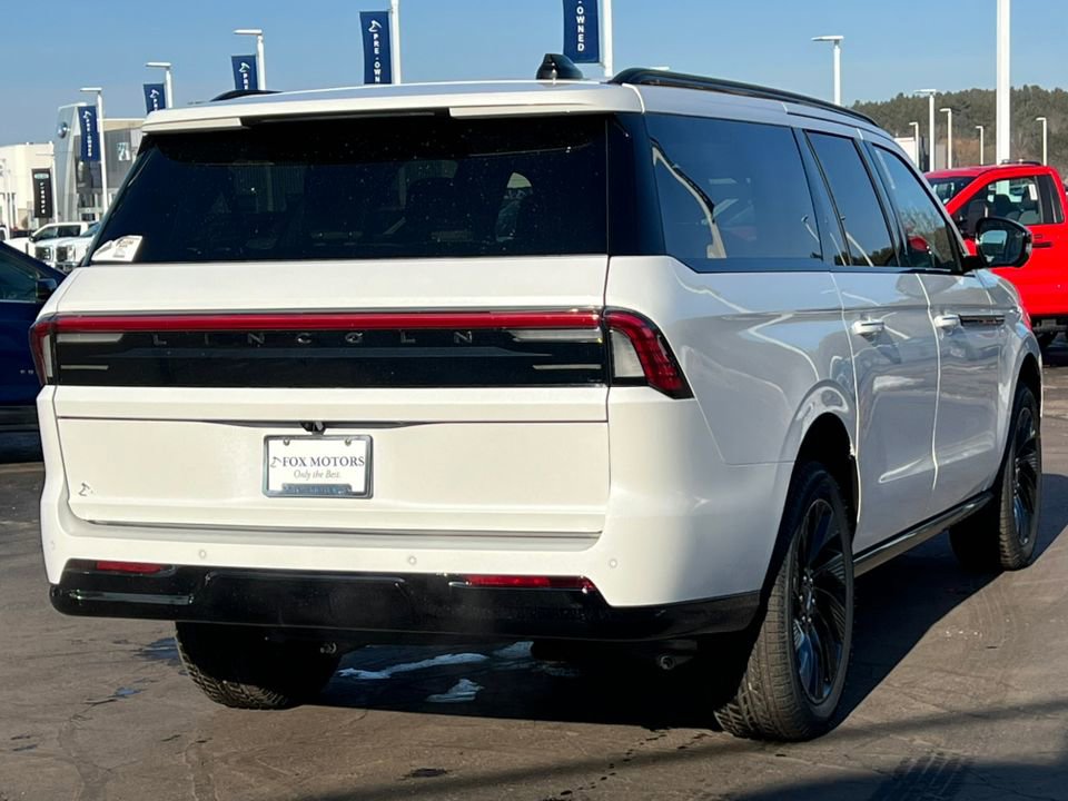 New 2026 Lincoln Navigator L Reserve w/ Jet Appearance Package image 10