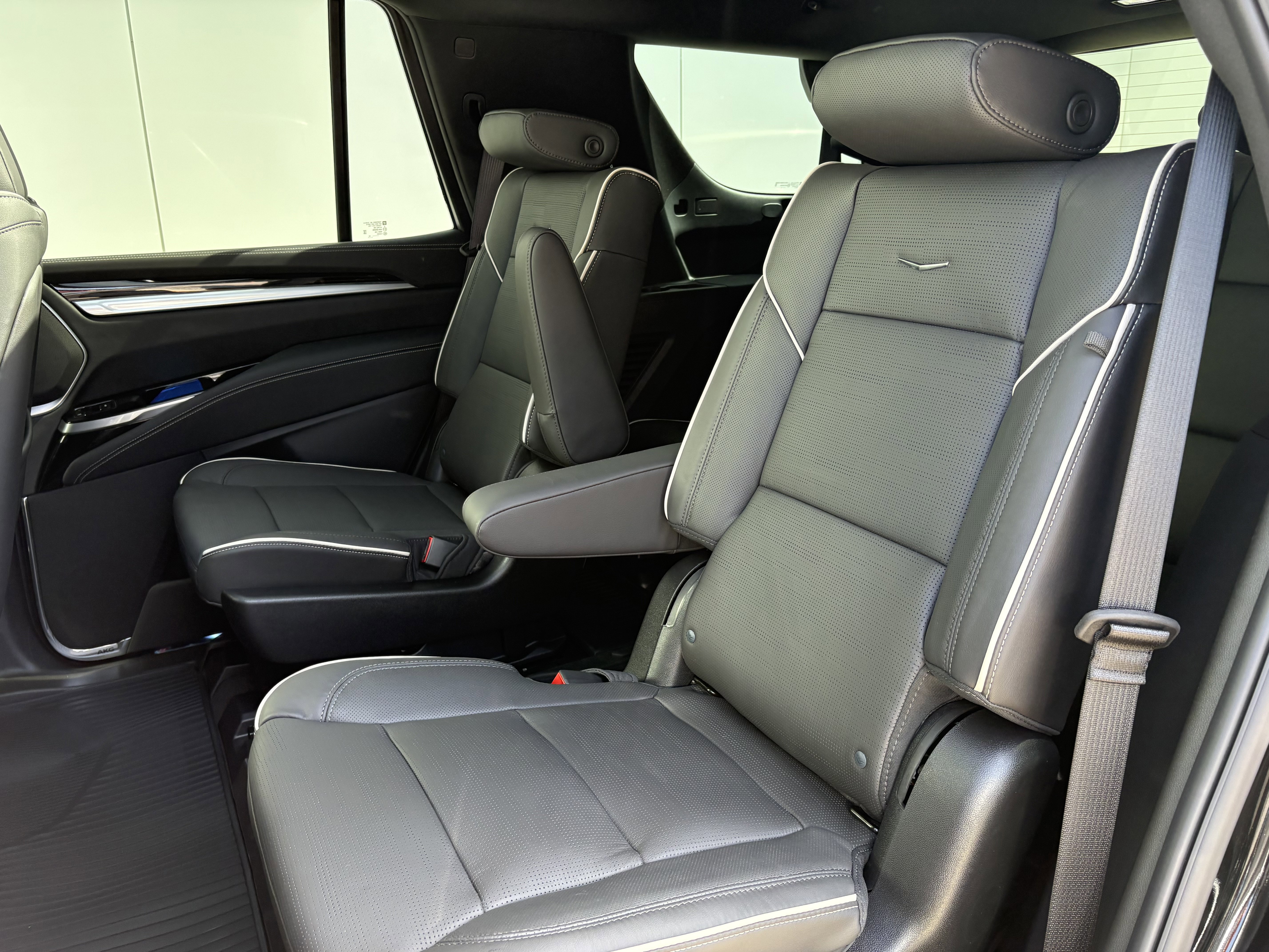 New 2026 Cadillac Escalade Luxury w/ Touring Package image 13