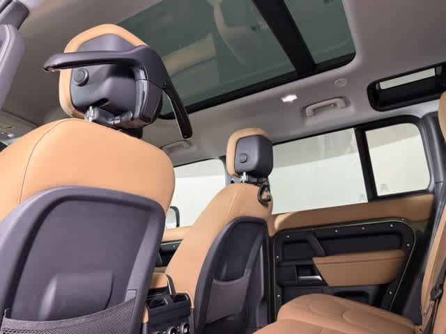 New 2026 Land Rover Defender 110 S AWD/4WD image 25