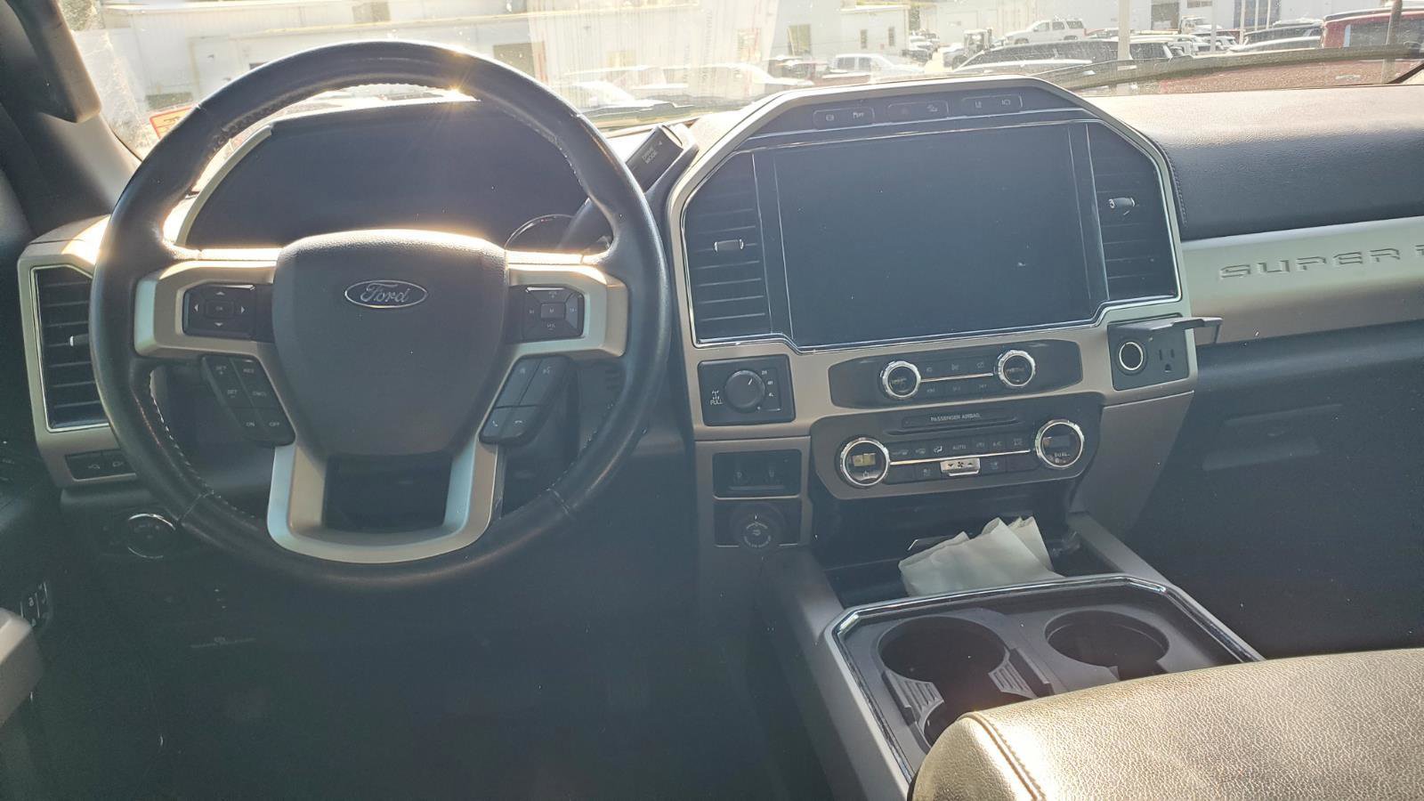 Used 2022 Ford F350 Lariat w/ Tremor Off-Road Package AWD/4WD image 7