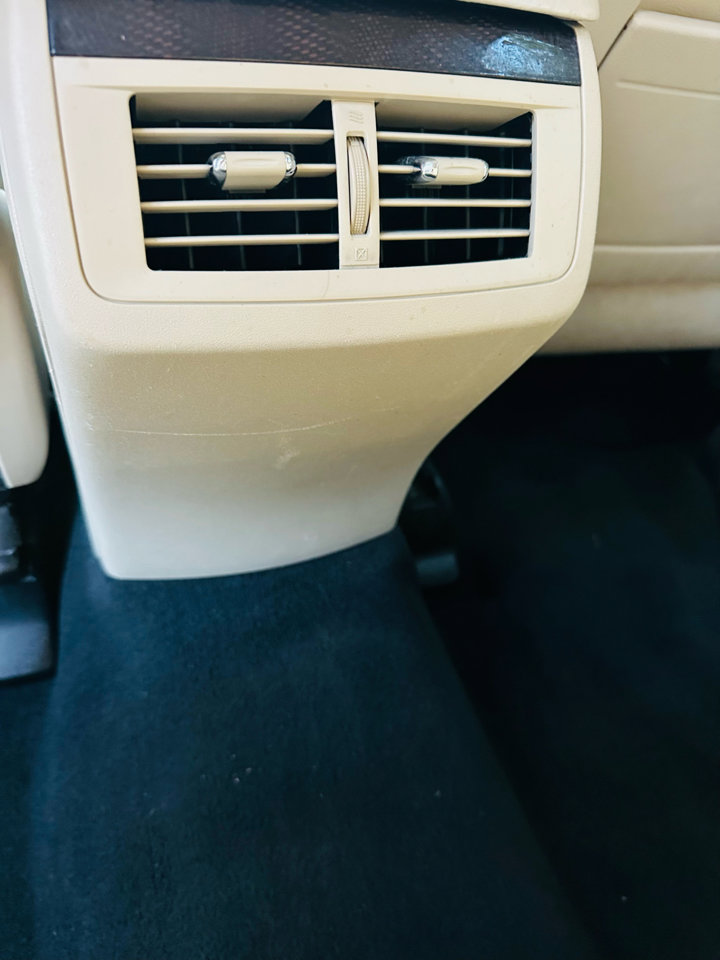 Used 2010 Toyota Venza image 16