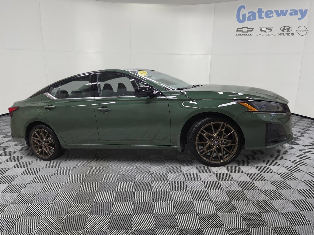 Used 2025 Nissan Altima 2.5 SR AWD/4WD 360° Tour