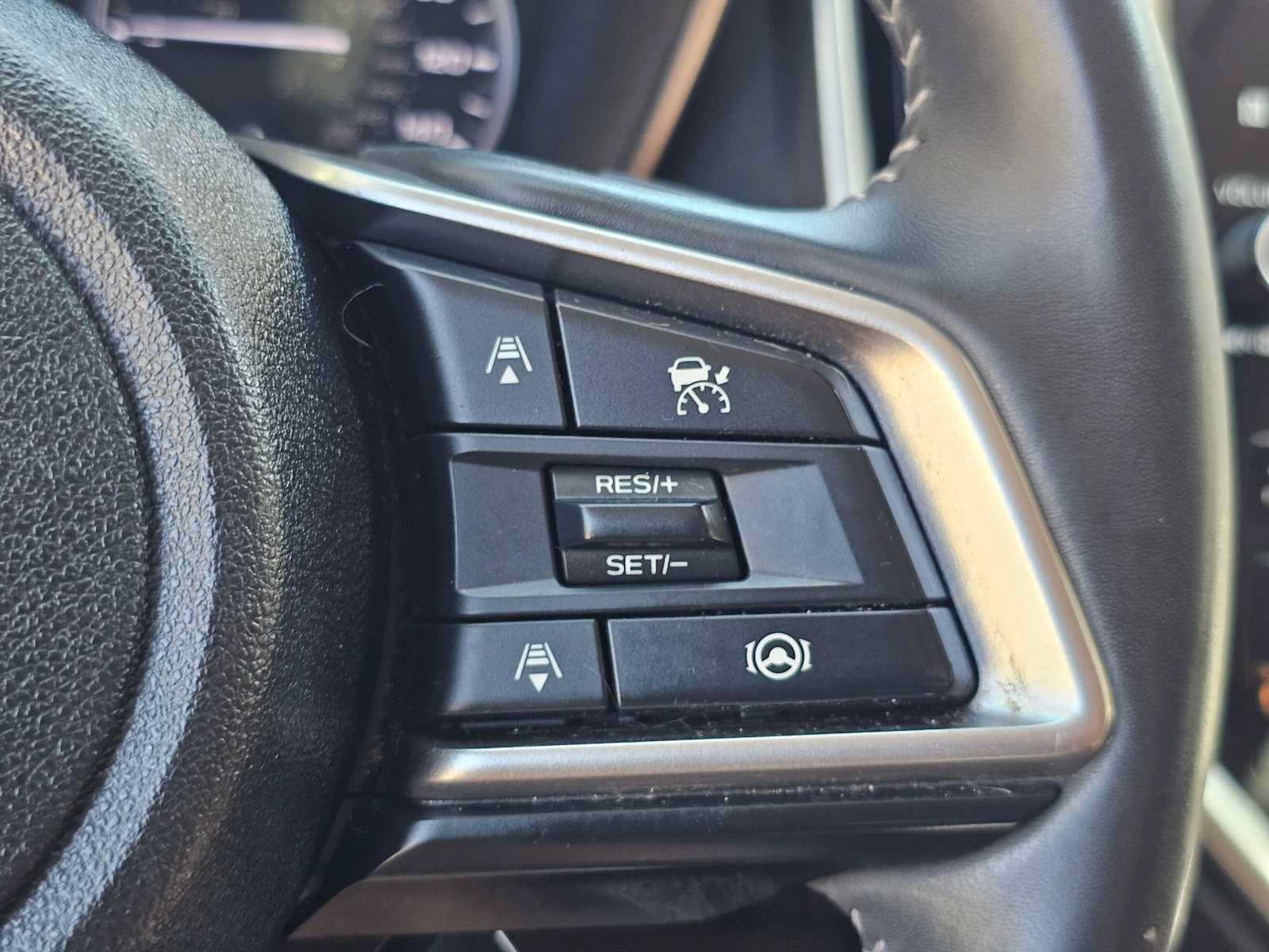 Used 2023 Subaru Ascent Touring AWD/4WD image 31