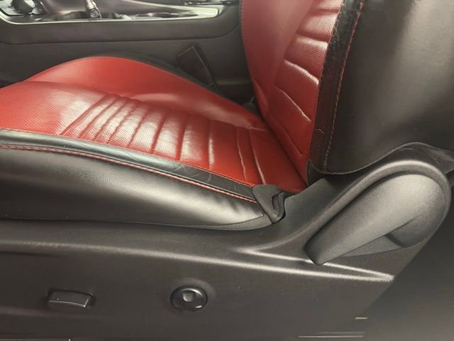 Used 2016 Dodge Challenger R/T Plus image 17