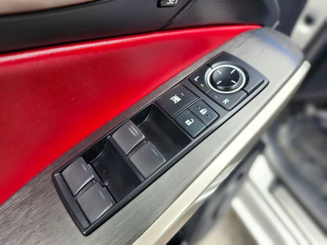Used 2019 Lexus IS 300 AWD image 17