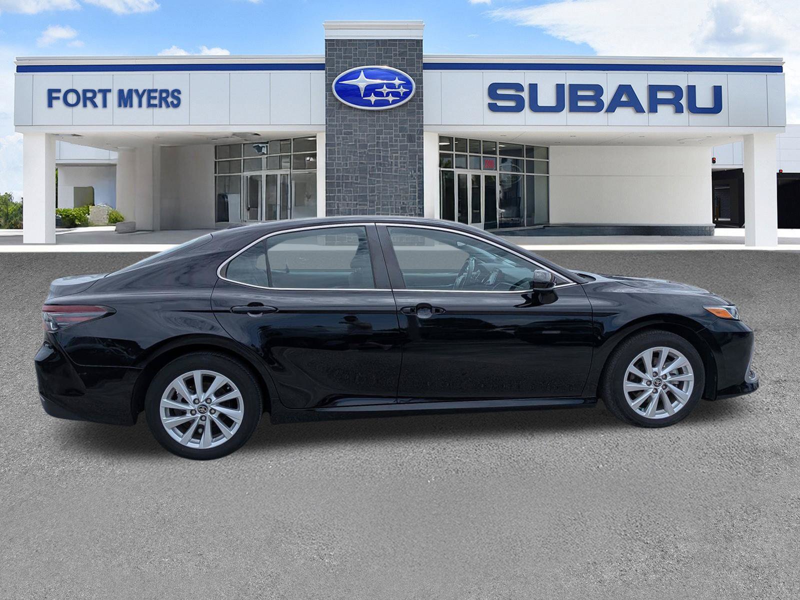 Used 2024 Toyota Camry LE FWD image 3
