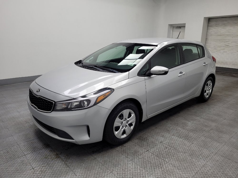 Used 2018 Kia Forte LX image 2