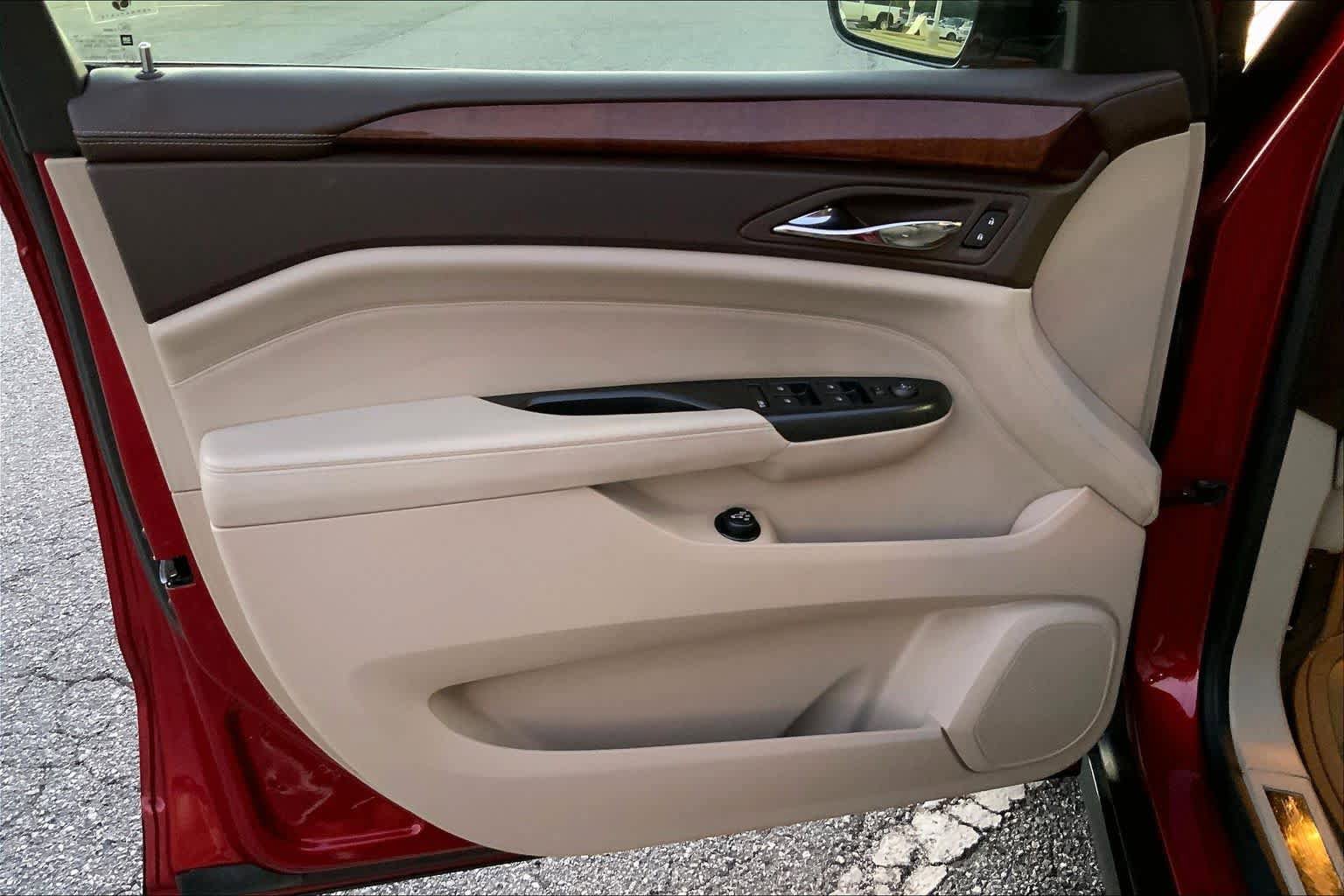 Used 2013 Cadillac SRX Performance FWD image 21