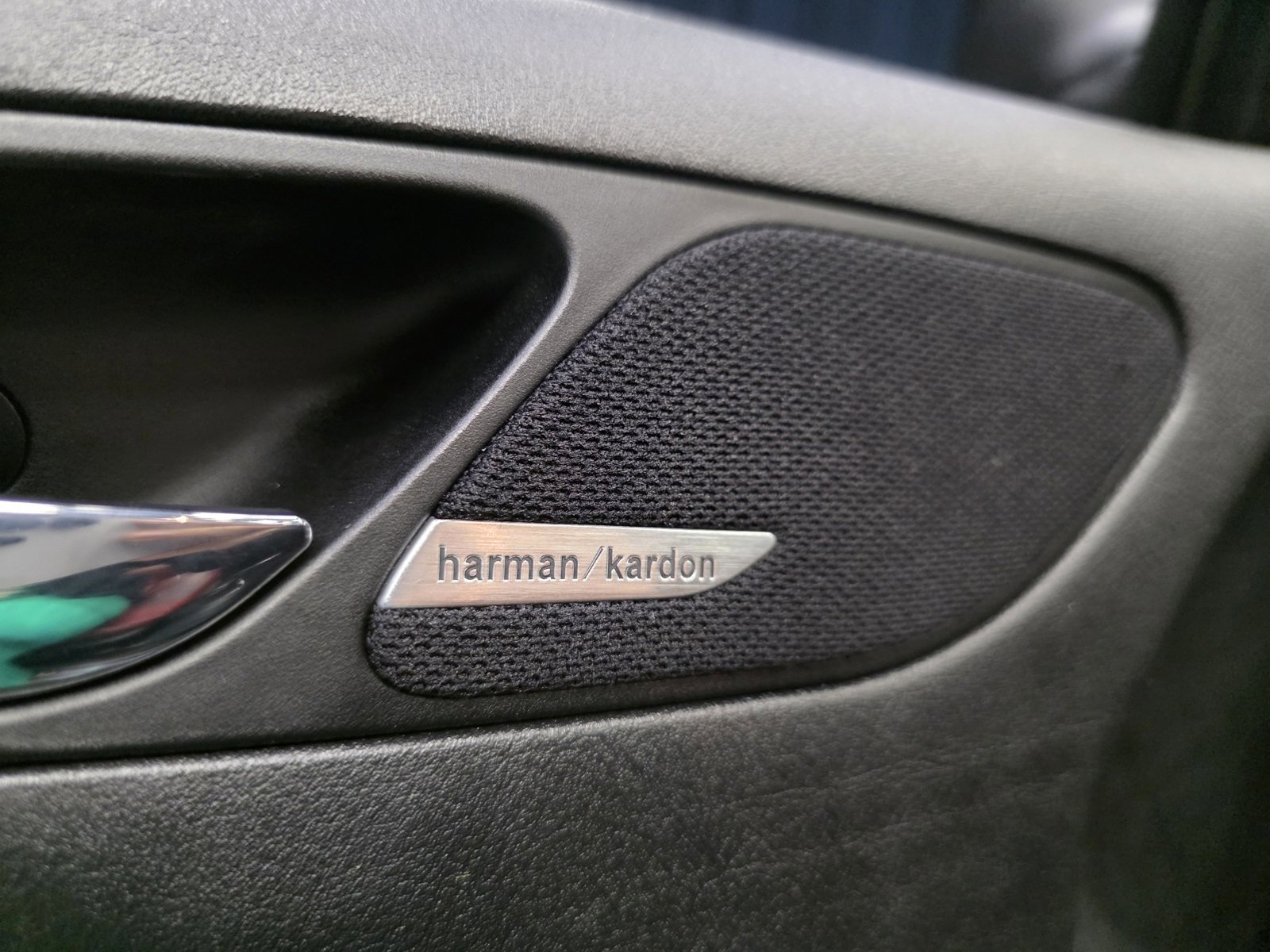 Used 2001 BMW 330Ci Coupe image 16