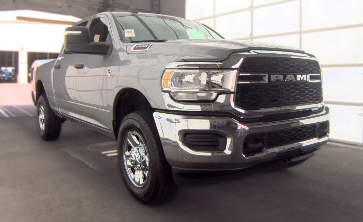 Used 2023 RAM 2500 Tradesman AWD/4WD image 2